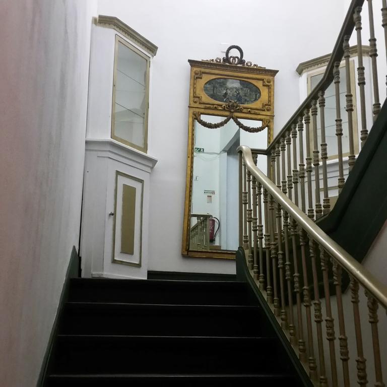 Arty Hostel Lisboa Exteriör bild