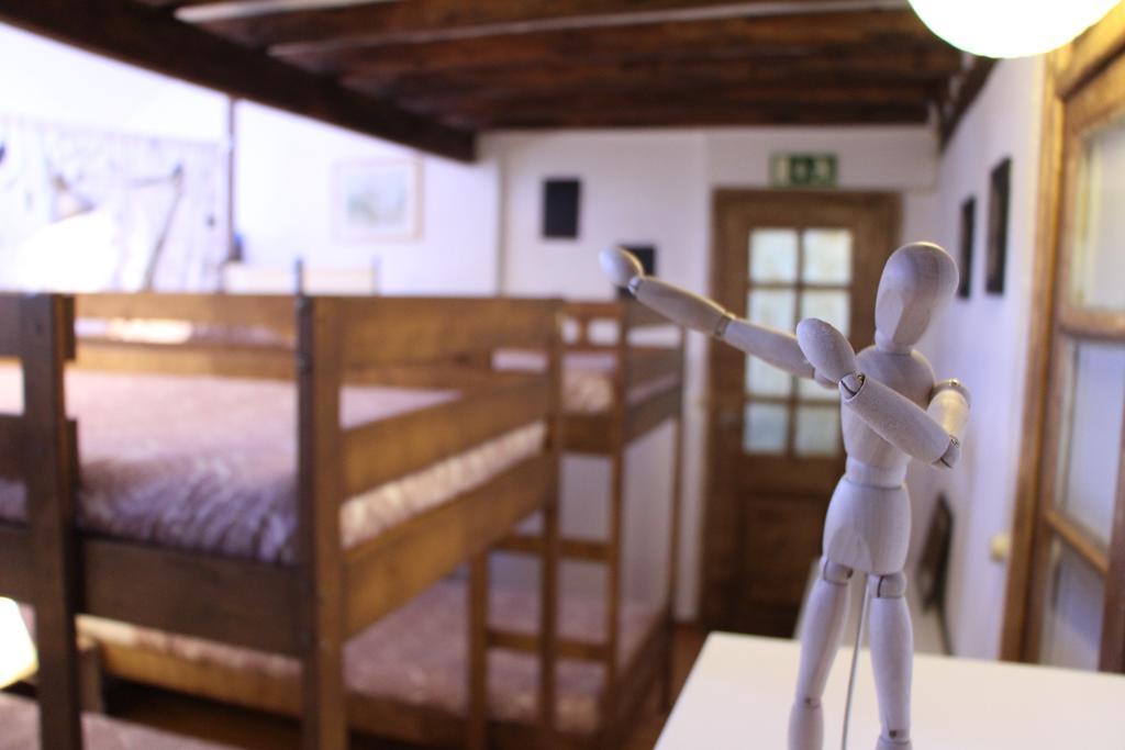 Arty Hostel Lisboa Rum bild